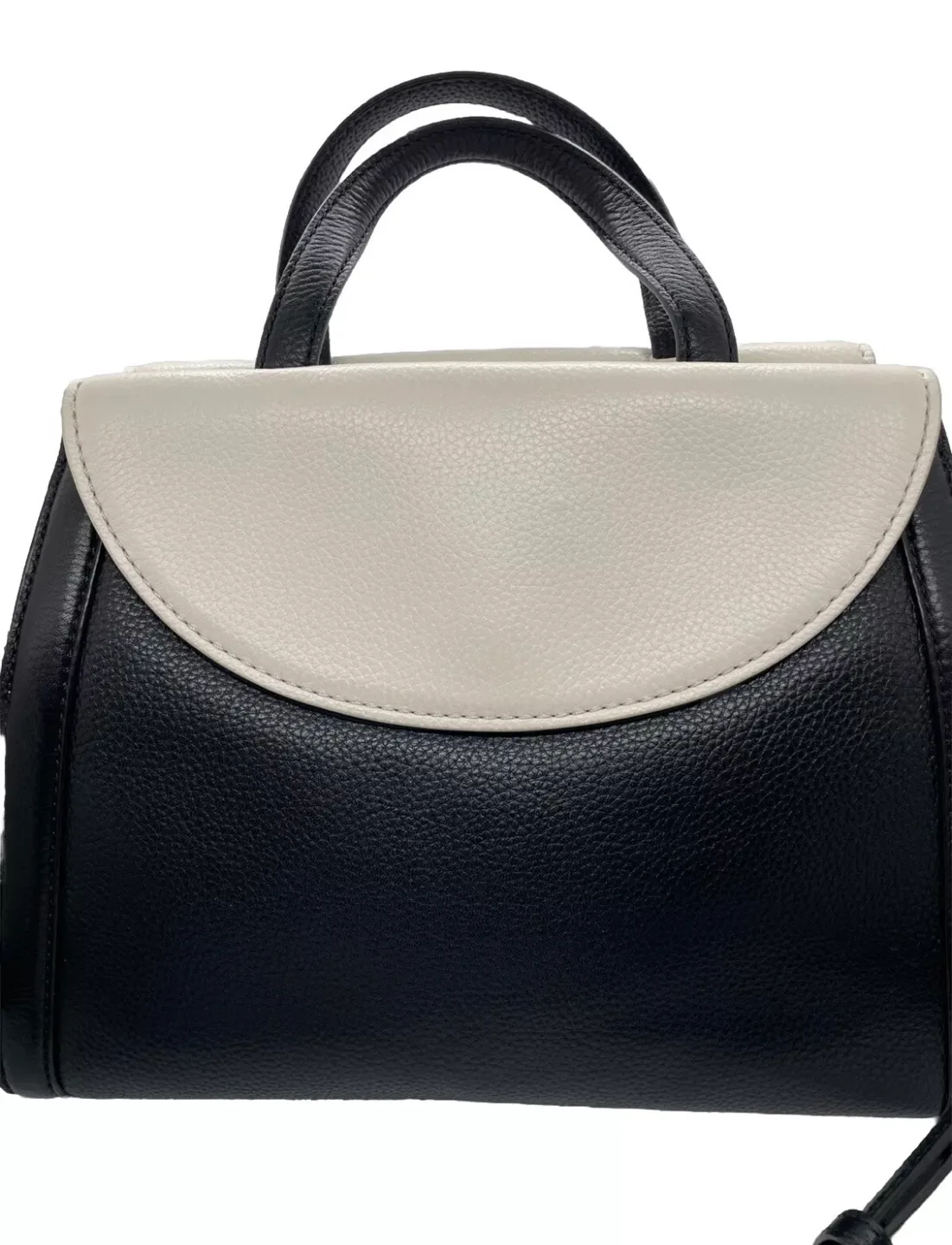 ‼️Final Price Drop ✨Kate Spade Leather Handbag image indicator(3)