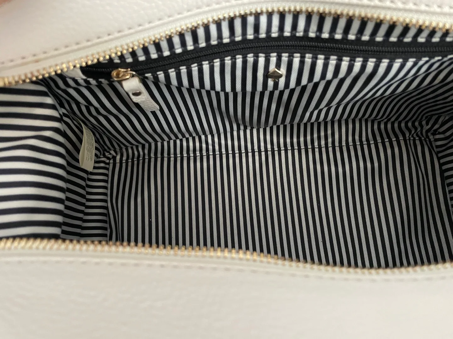 ‼️Final Price Drop ✨Kate Spade Leather Handbag image indicator(6)