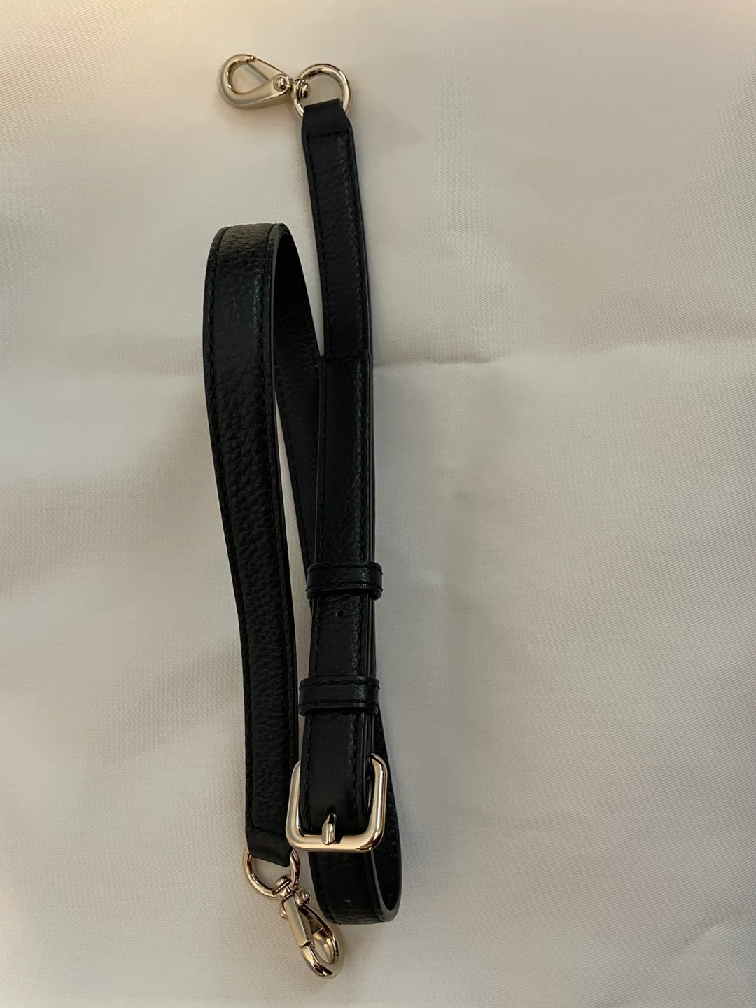 ‼️Final Price Drop ✨Kate Spade Leather Handbag image indicator(8)