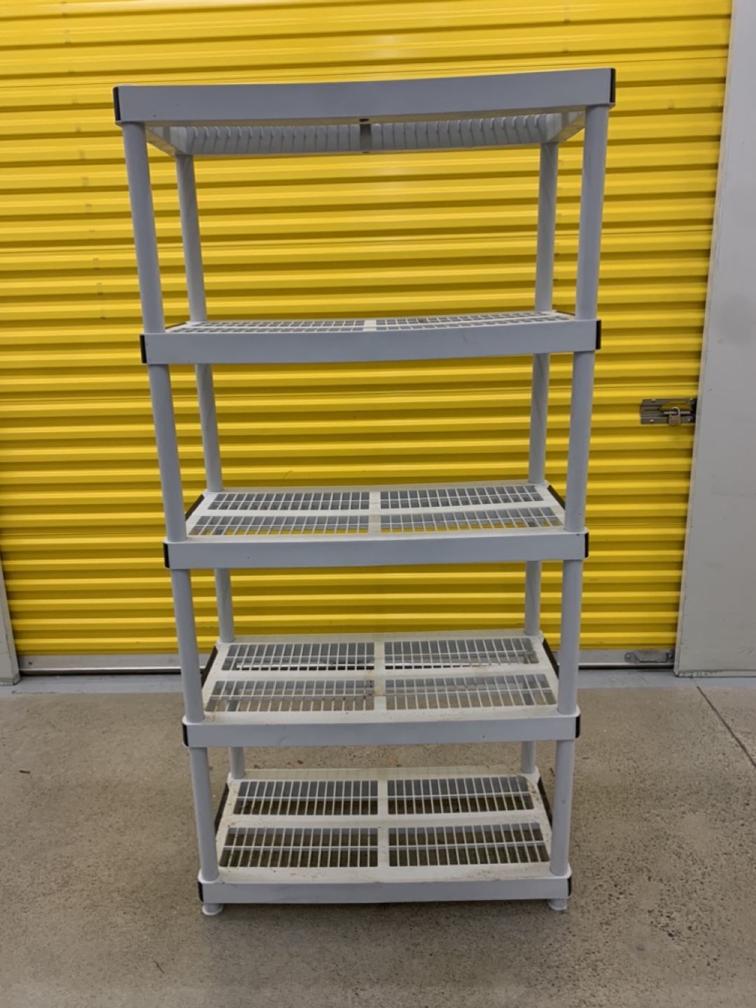 5-Tier White Plastic Shelving Unit - photo 2
