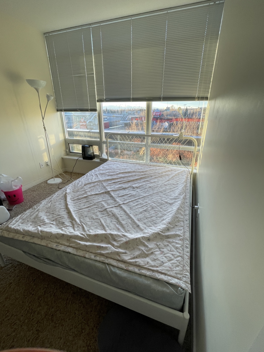 Moving Sale ! IKEA Queen Bed Frame & Mattress - photo 3
