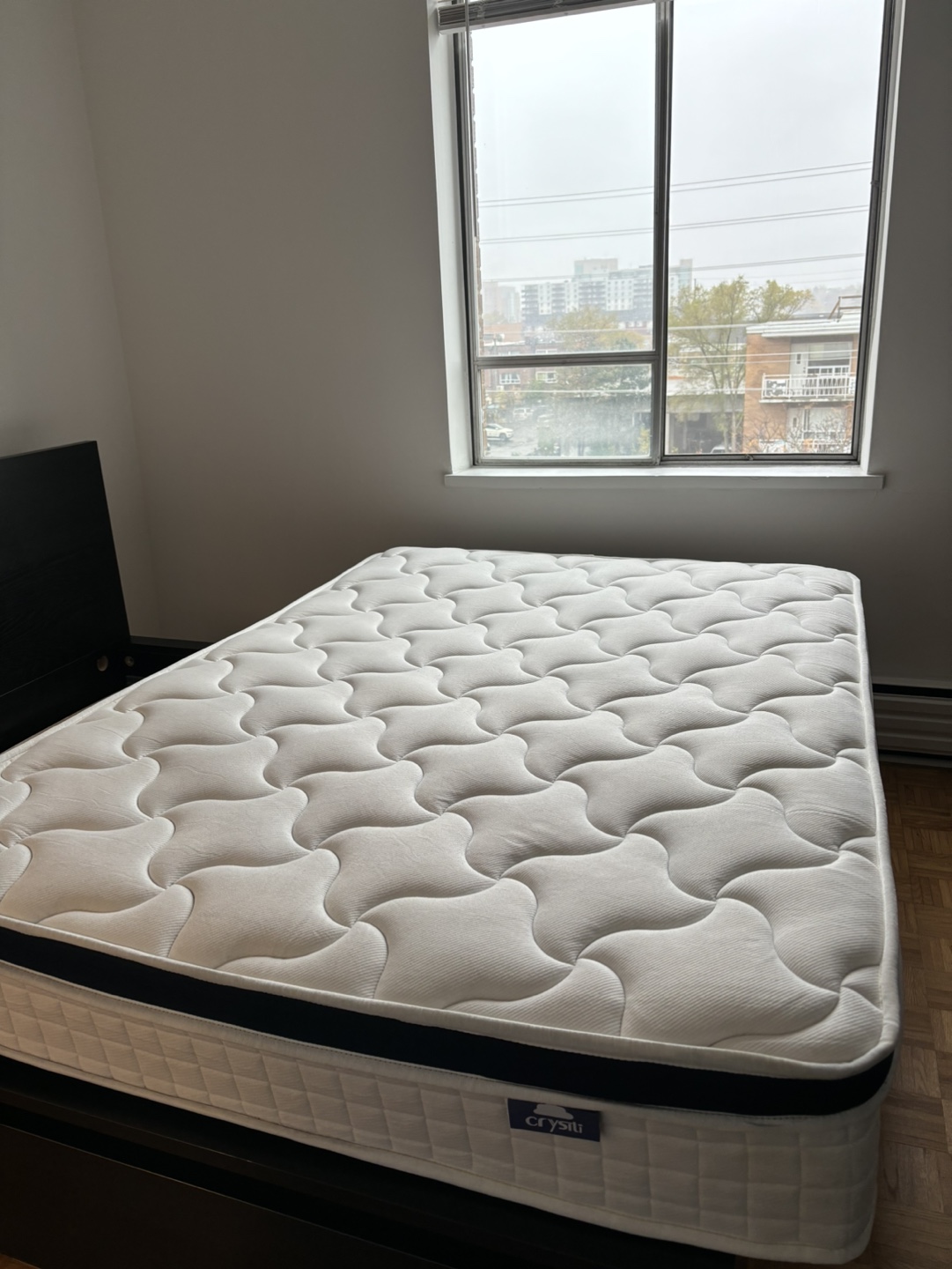 Double size Metal Bed Frame + mattress