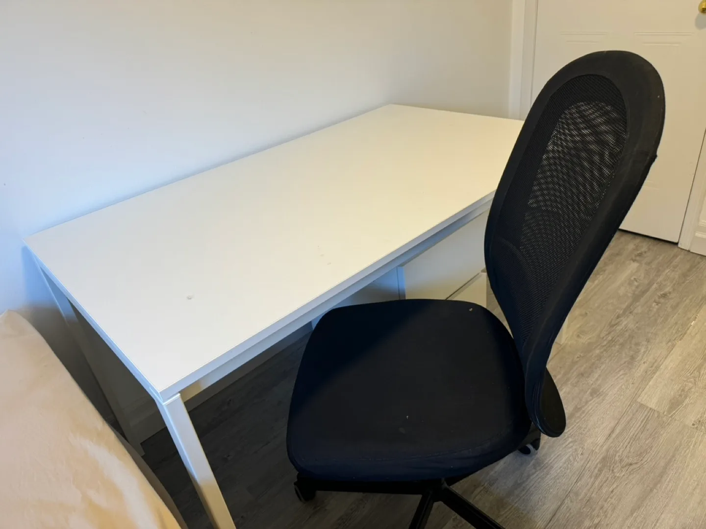 White Desk with Black Office Chair image indicator(3)