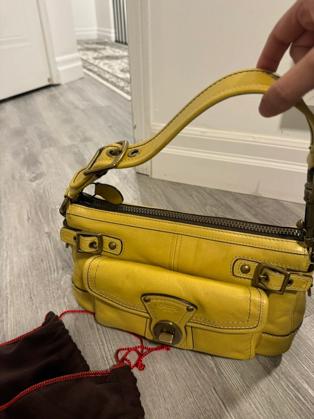 Coach Leather Shoulder Bag image indicator(2)