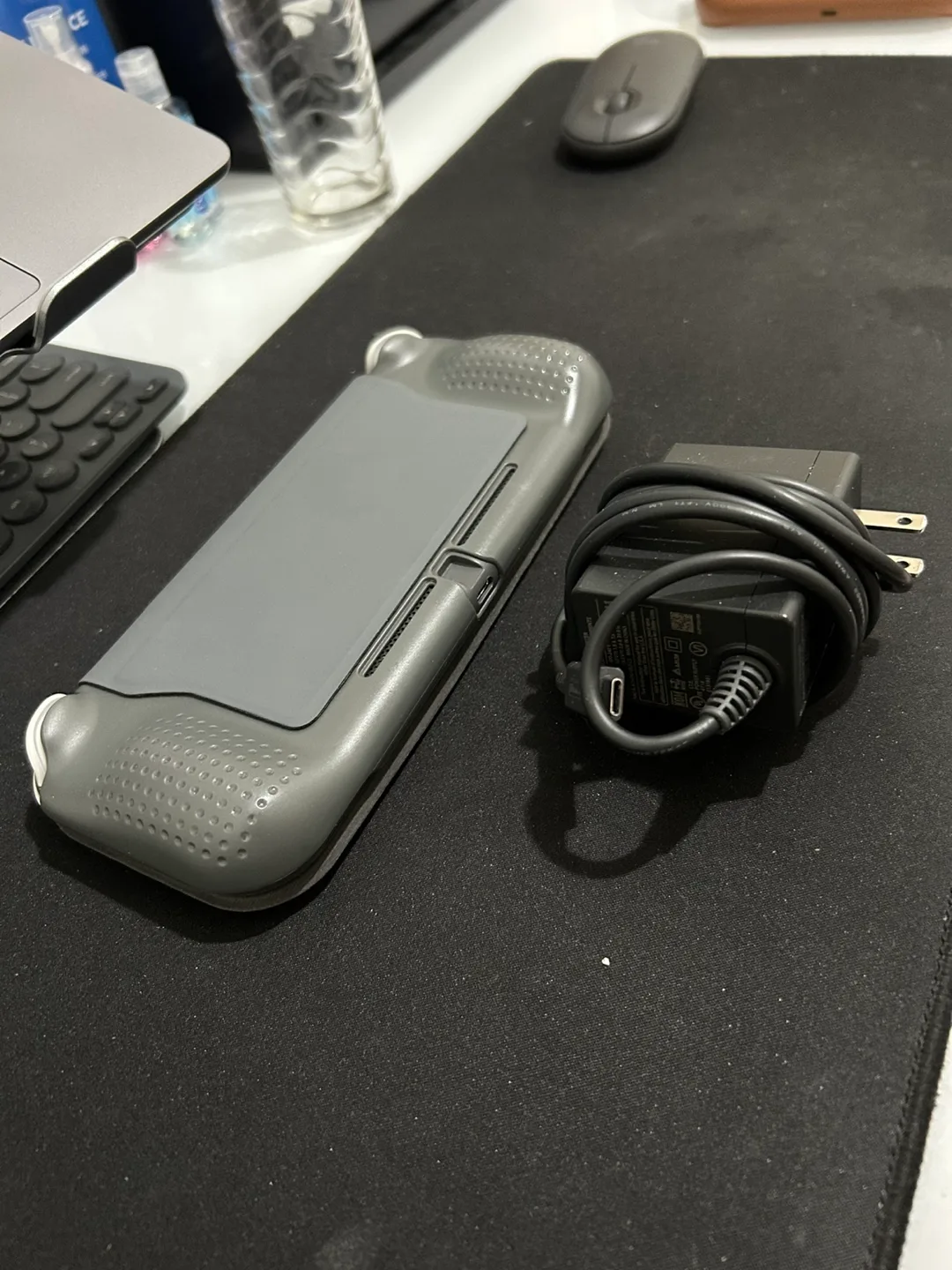 Nintendo Switch Lite - Grey image indicator(3)