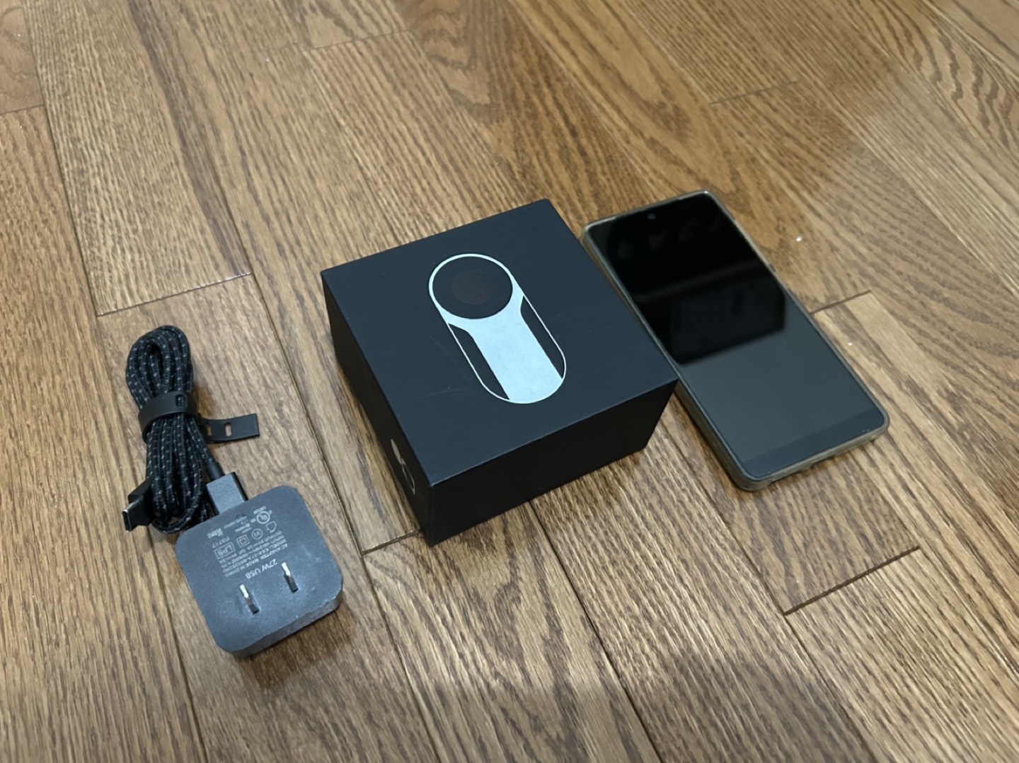Essential Phone (PH-1) with 360 degree camera - photo 3