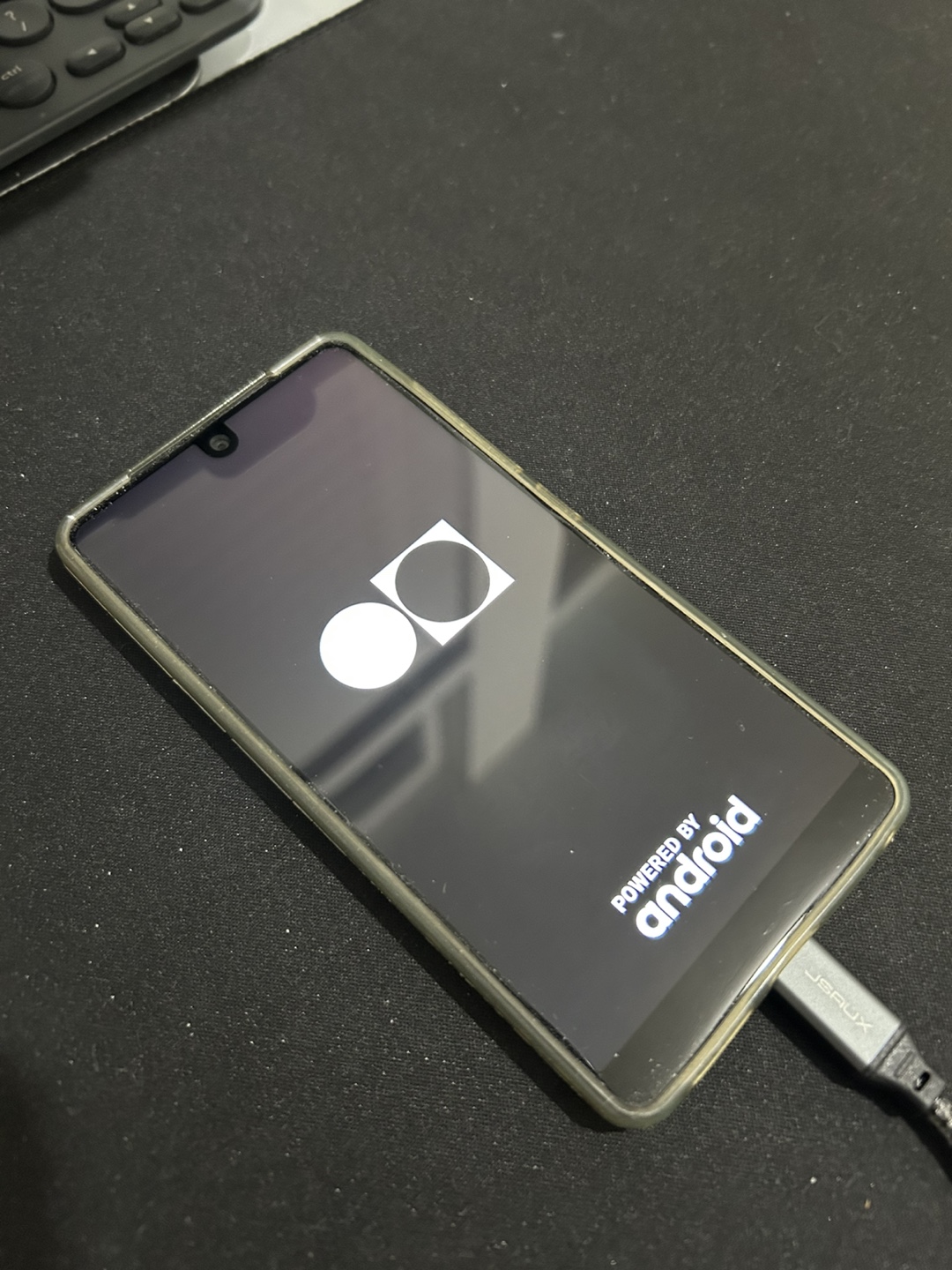 Essential Phone (PH-1) with 360 degree camera - photo 2