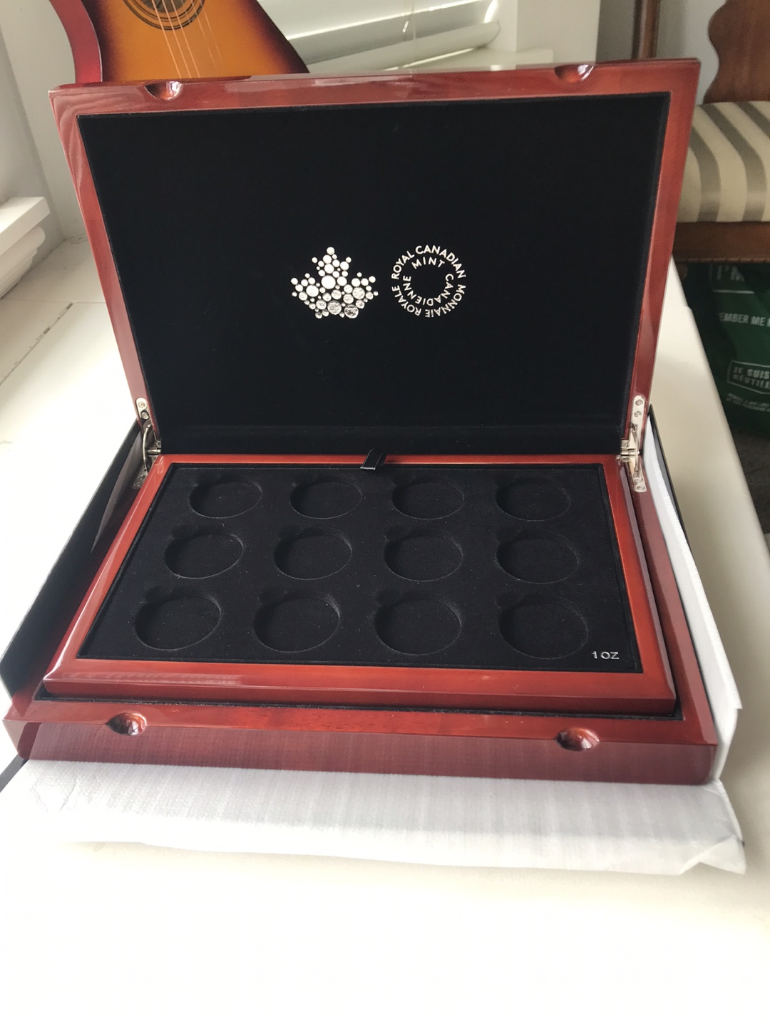 Royal Canadian Mint 1 oz Silver Coin Wooden Box