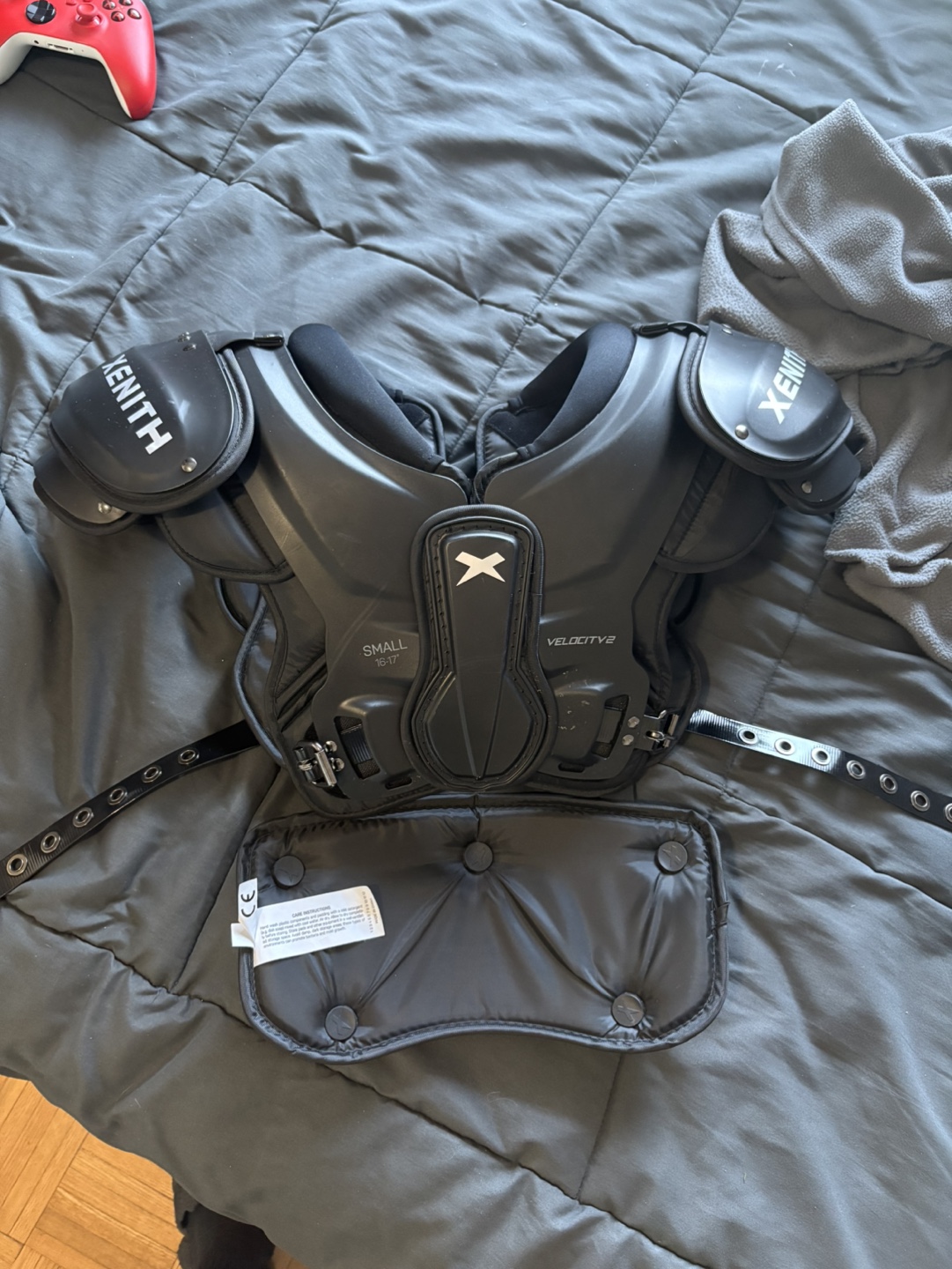 Xenith Velocity 2 Shoulder Pads