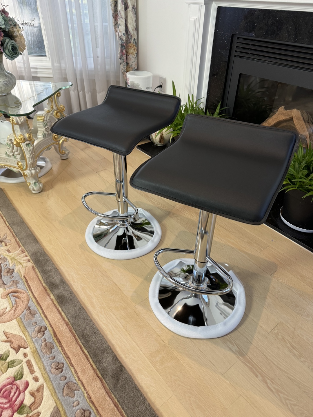 Set of 2 Black Bar Stools