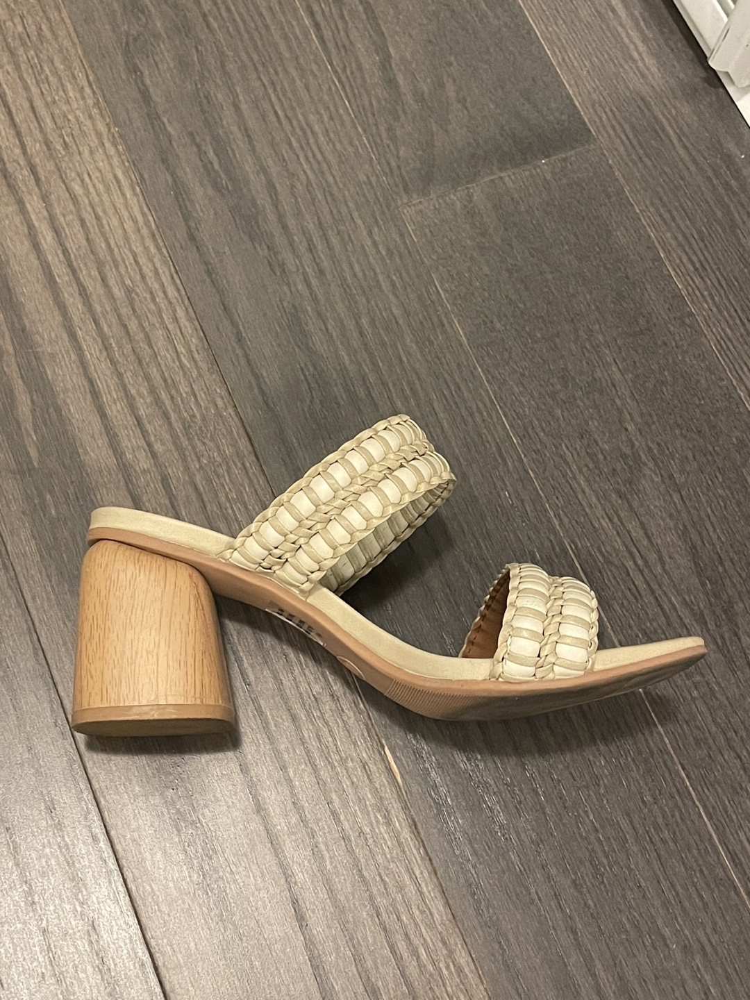 Cream Block Heels size 6.5 - photo 2