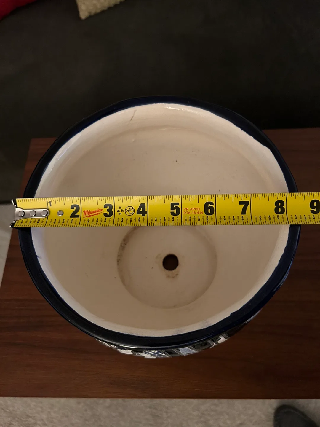 Flower Pot with drain hole image indicator(6)