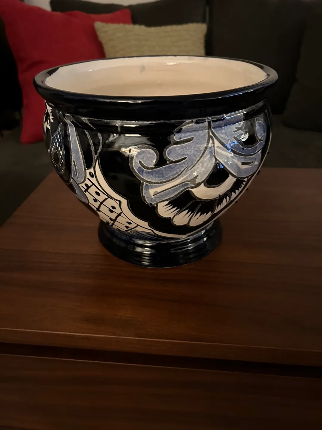 Flower Pot with drain hole image indicator(4)