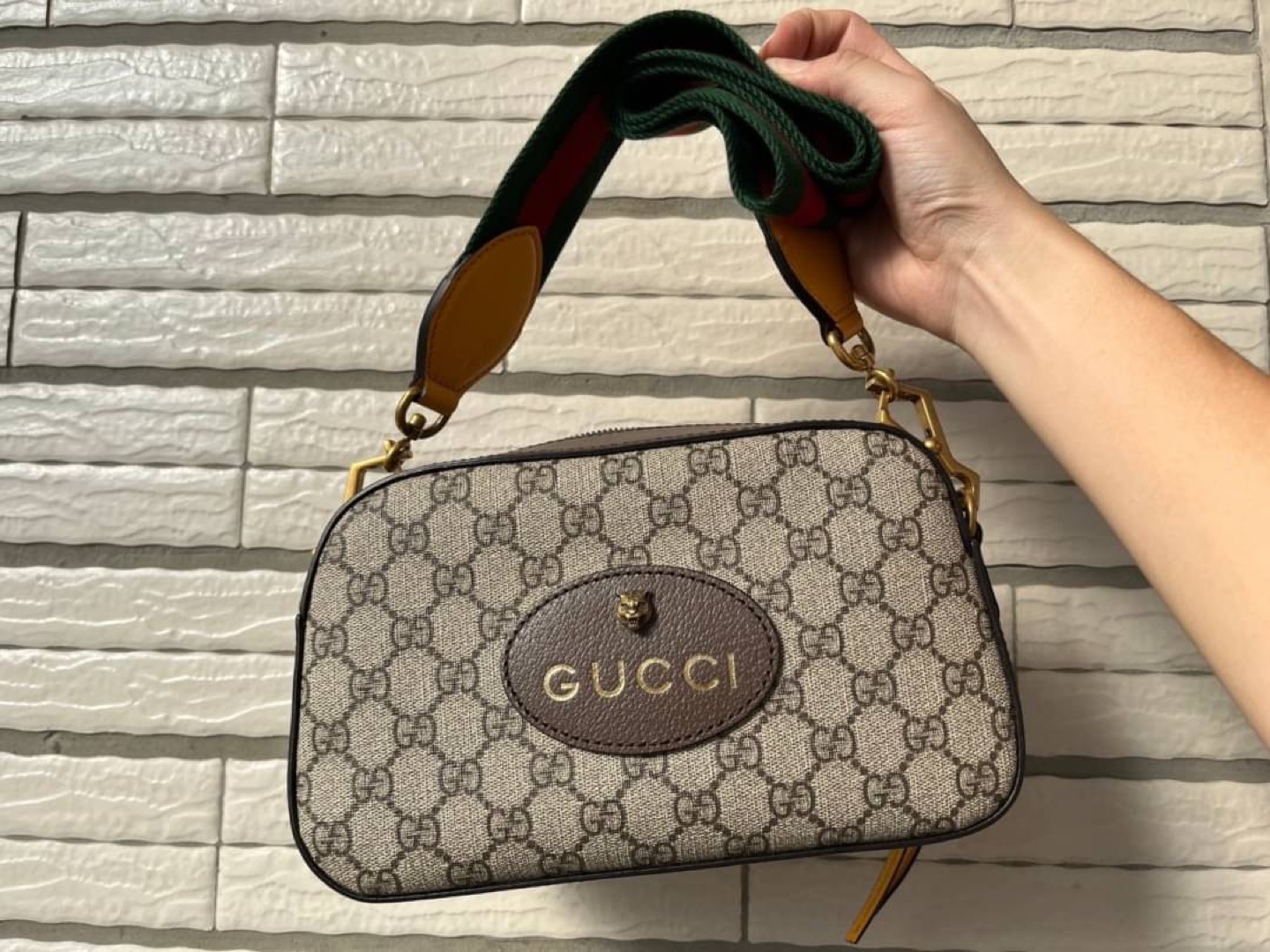 Gucci GG Supreme Camera Bag