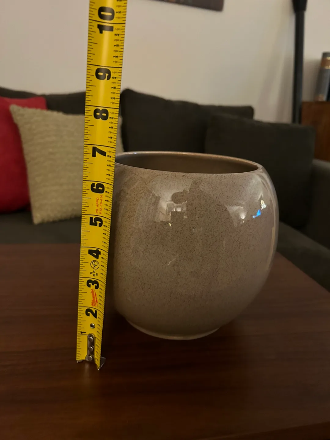 Small flower pot. image indicator(3)