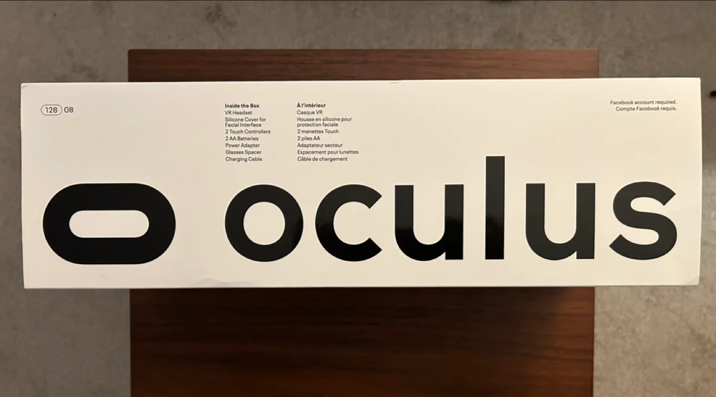 Oculus Quest 2 - 128GB with Extras image indicator(7)