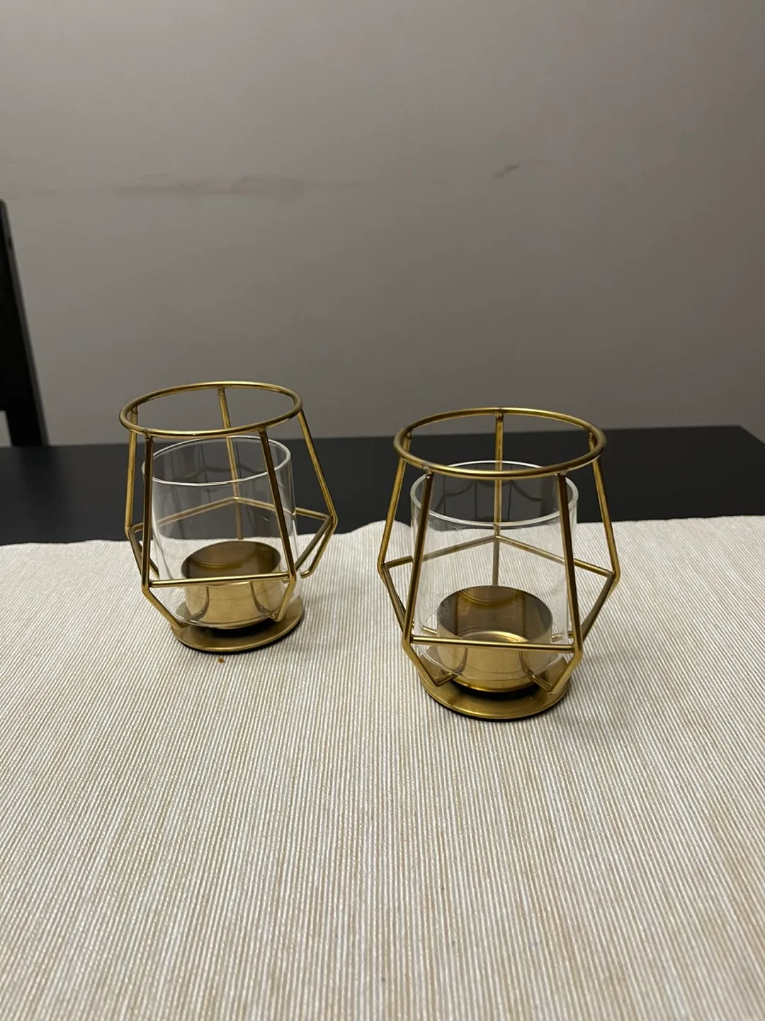 Set of 2 Gold Geometric Candle Holders thumbnail