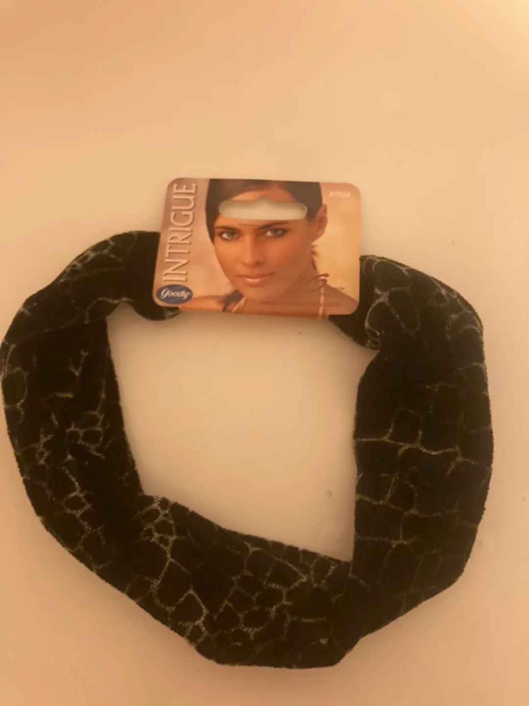 Hair tie (New) (FREE) thumbnail