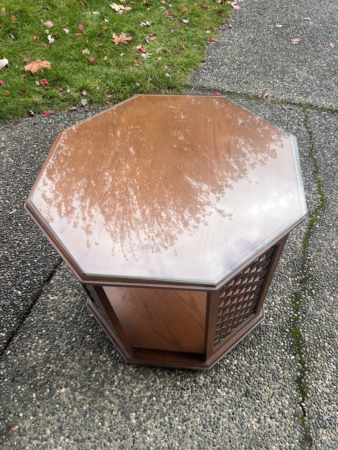 2 Octagonal End Table with Glass Top - photo 3