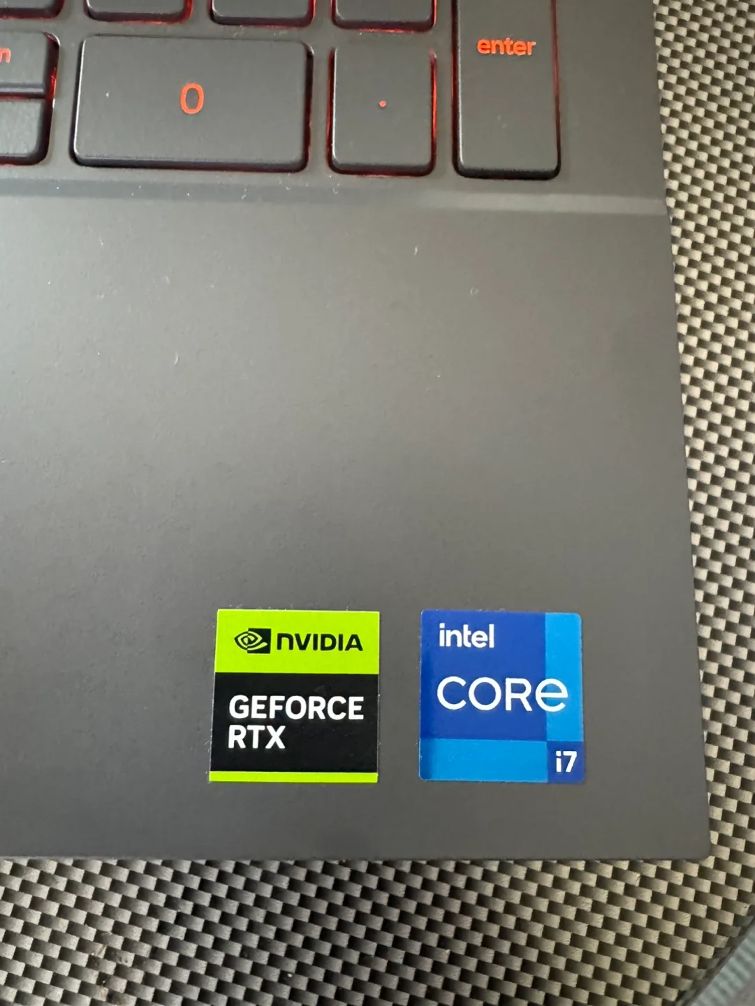 Dell G15 Gaming Laptop image indicator(3)