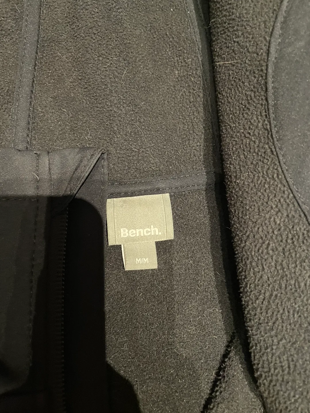 Bench. Black Jacket image indicator(3)