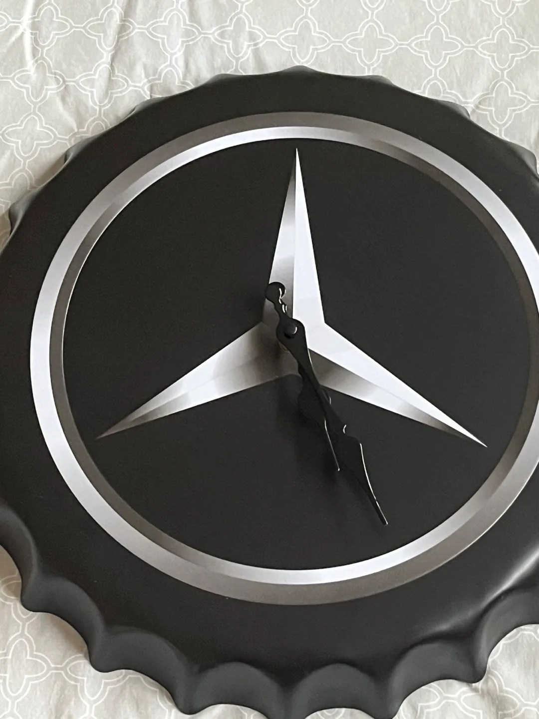 Mercedes-Benz Bottle Cap Clock image indicator(2)