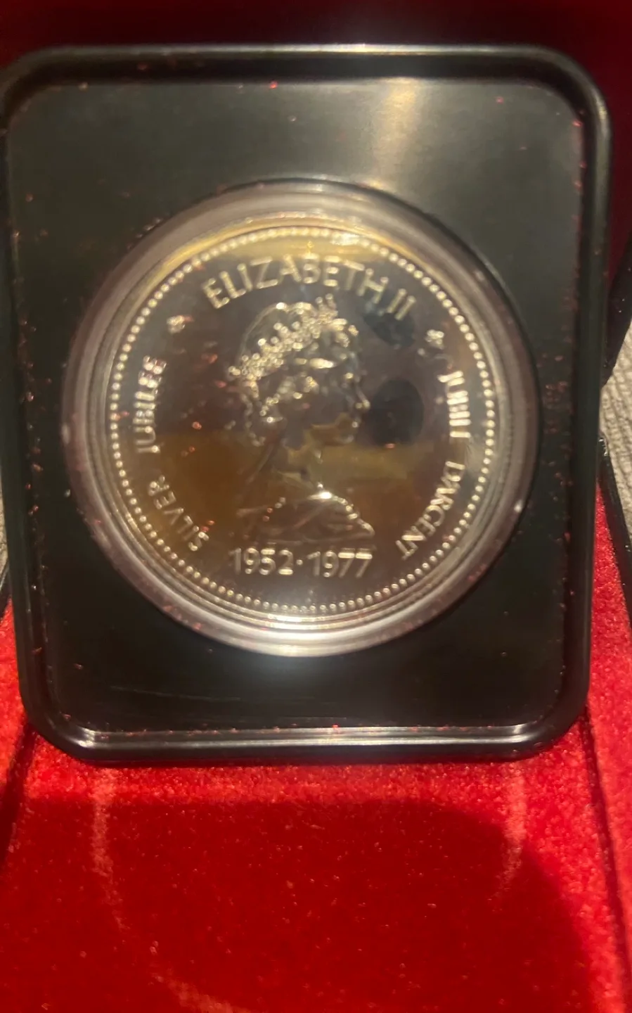 1977 Silver Dollar Coin in Original Case image indicator(2)