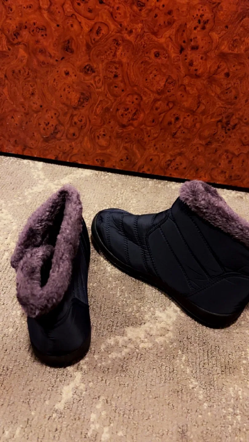Women's Winter Boots image indicator(3)