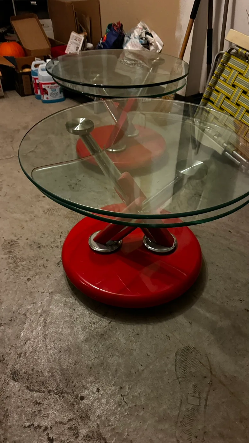Set of 2 Glass Top Coffee Tables 30$ per each image indicator(3)