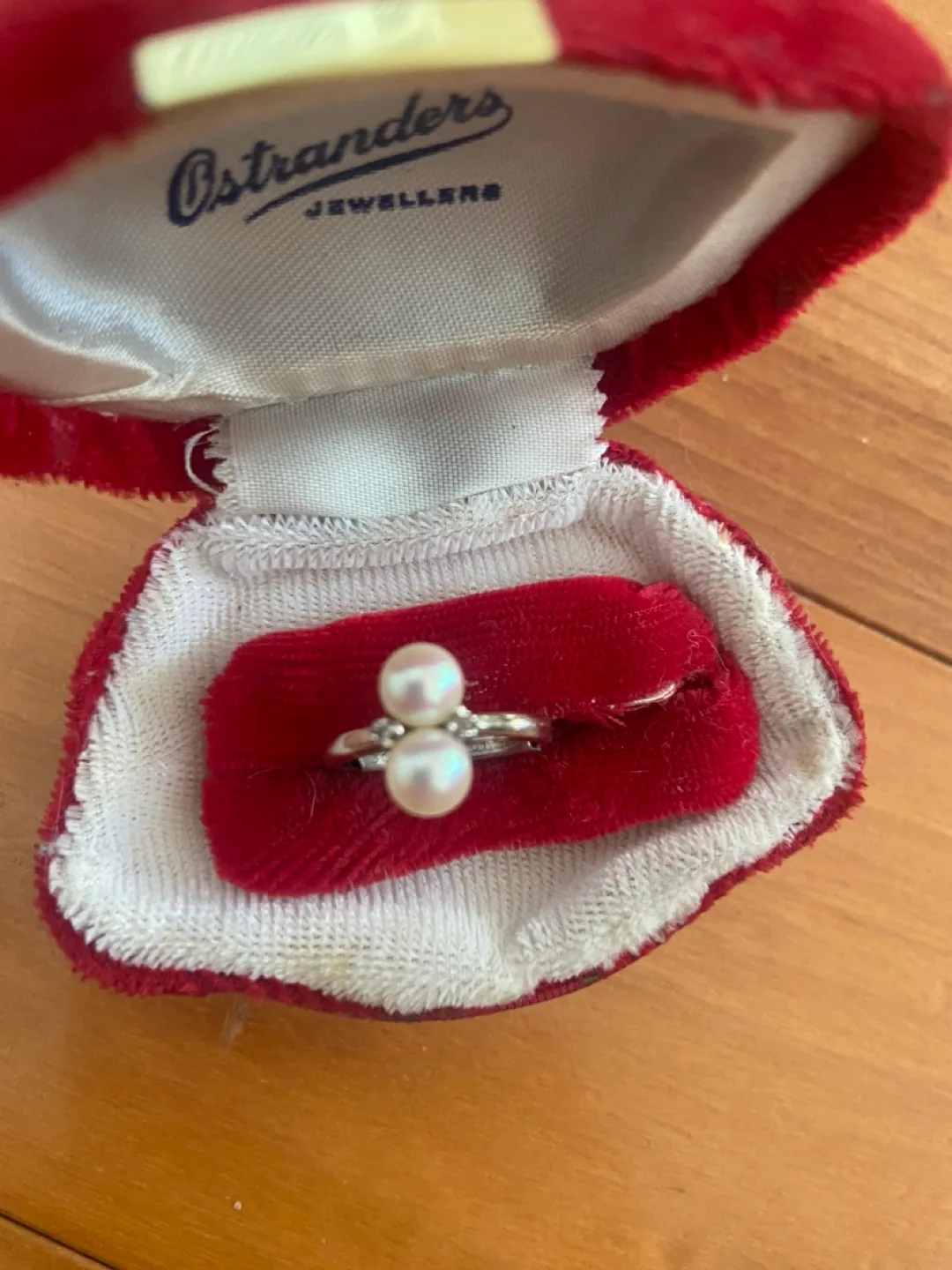 Vintage Pearl Ring With 2 Diamond Accents image indicator(2)