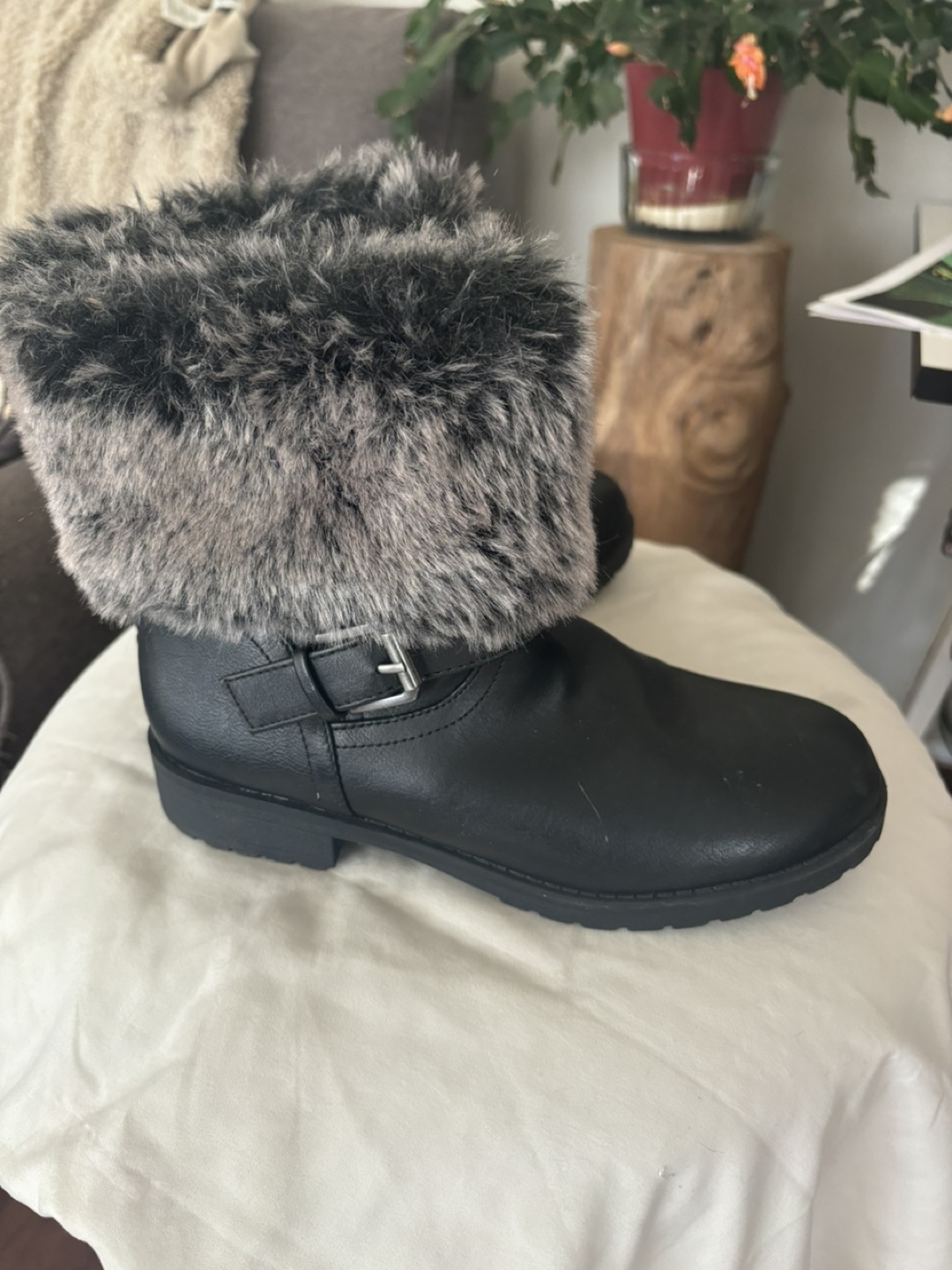 Black Fur Trim Boots