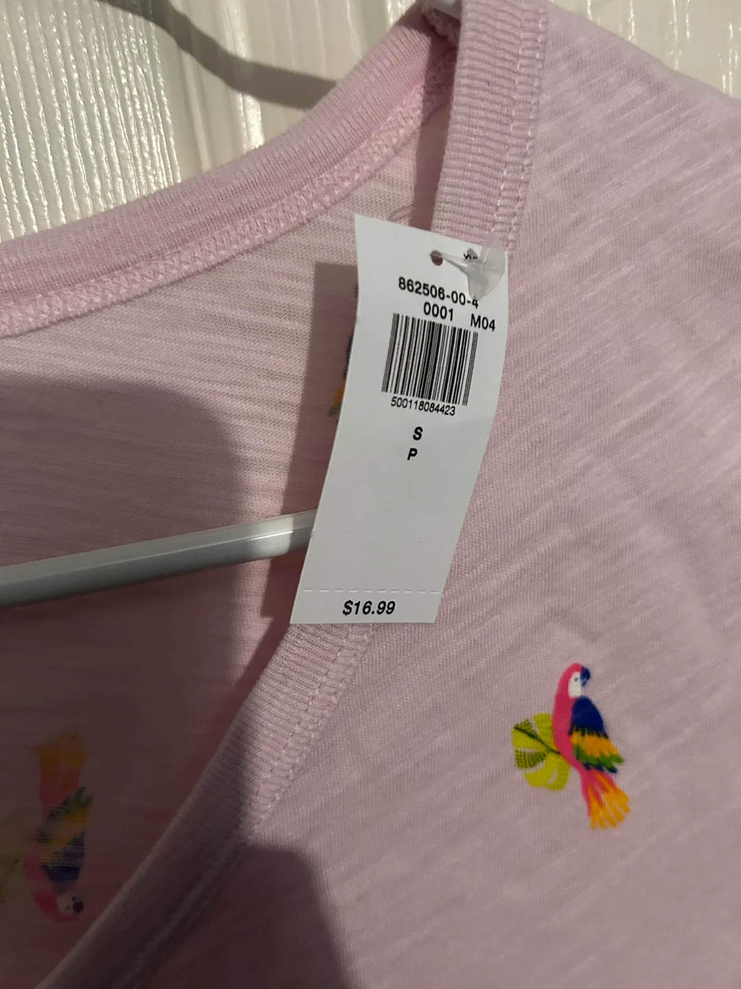 Old Navy Parrot Print T-shirt image indicator(2)