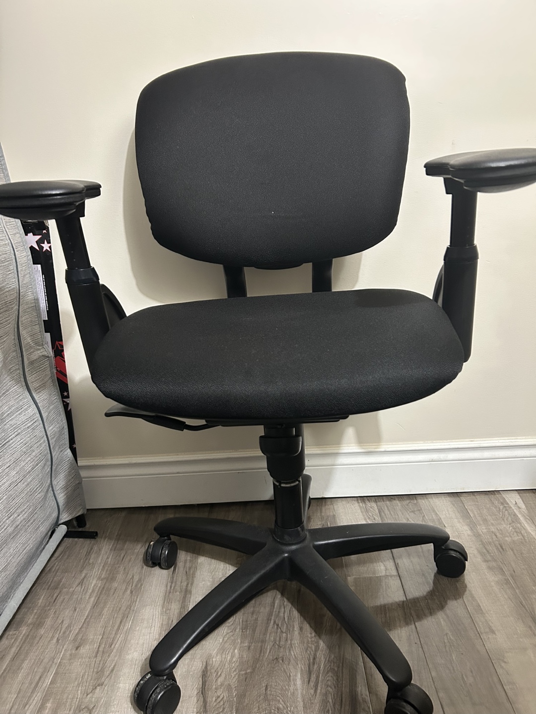 Black Office Chair - photo 2