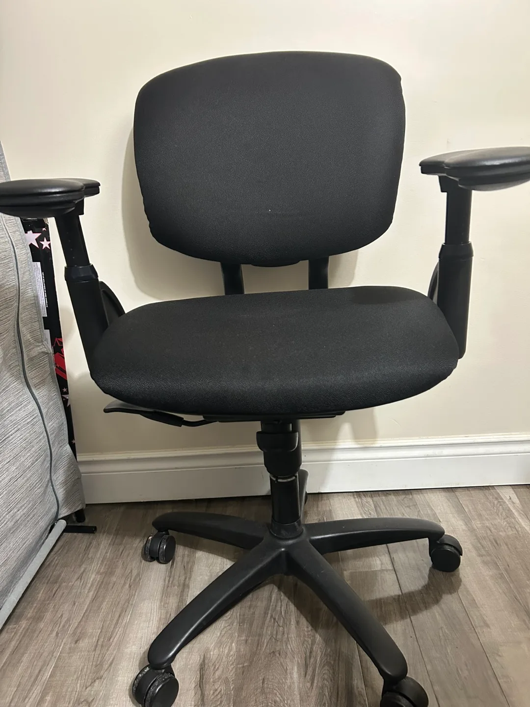 Black Office Chair image indicator(2)