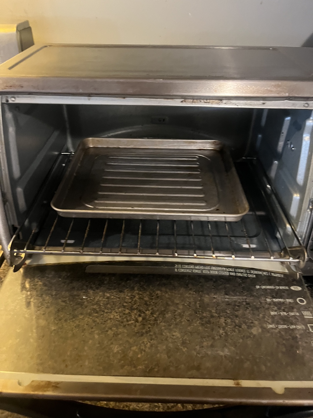 Hamilton Beach 4 Slice Toaster Oven - photo 2