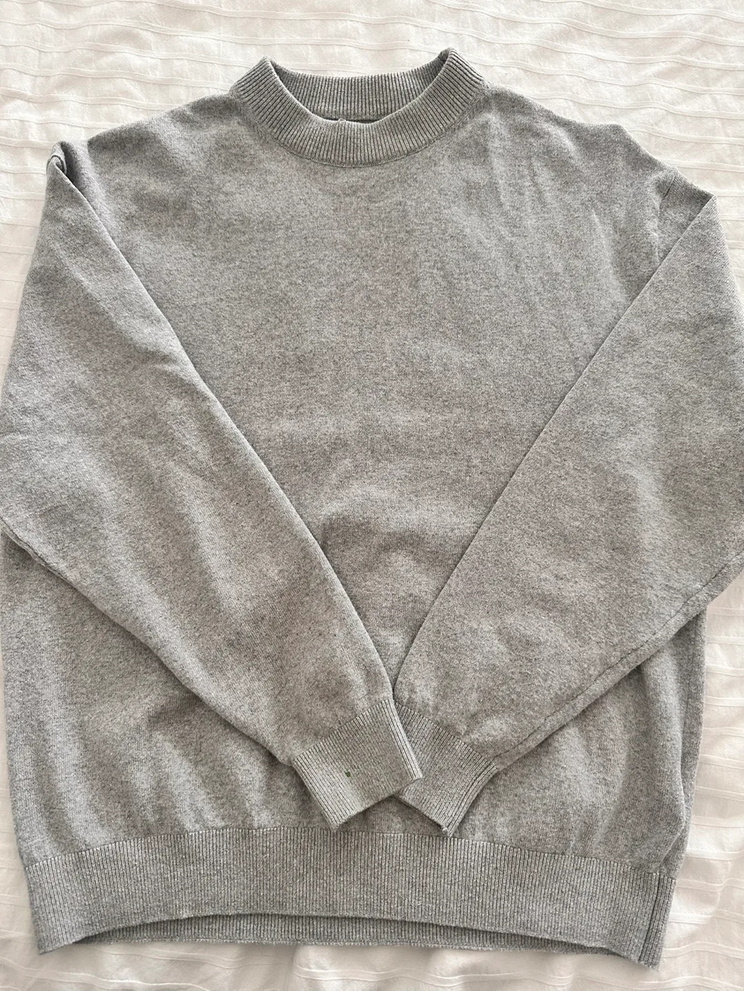 Girls Sweatshirts and sweaters image indicator(5)