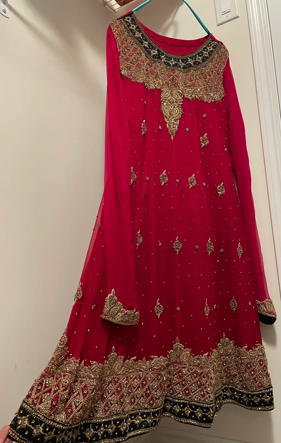 Indian Pakistani Embroidered Shalwar Kameez Suit image indicator(6)