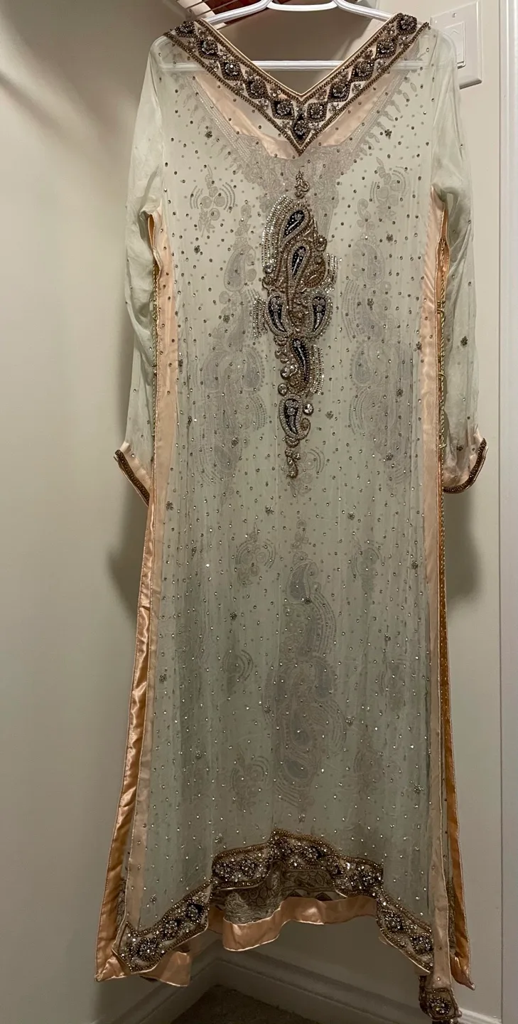 Indian Pakistani Embroidered Shalwar Kameez Suit image indicator(4)