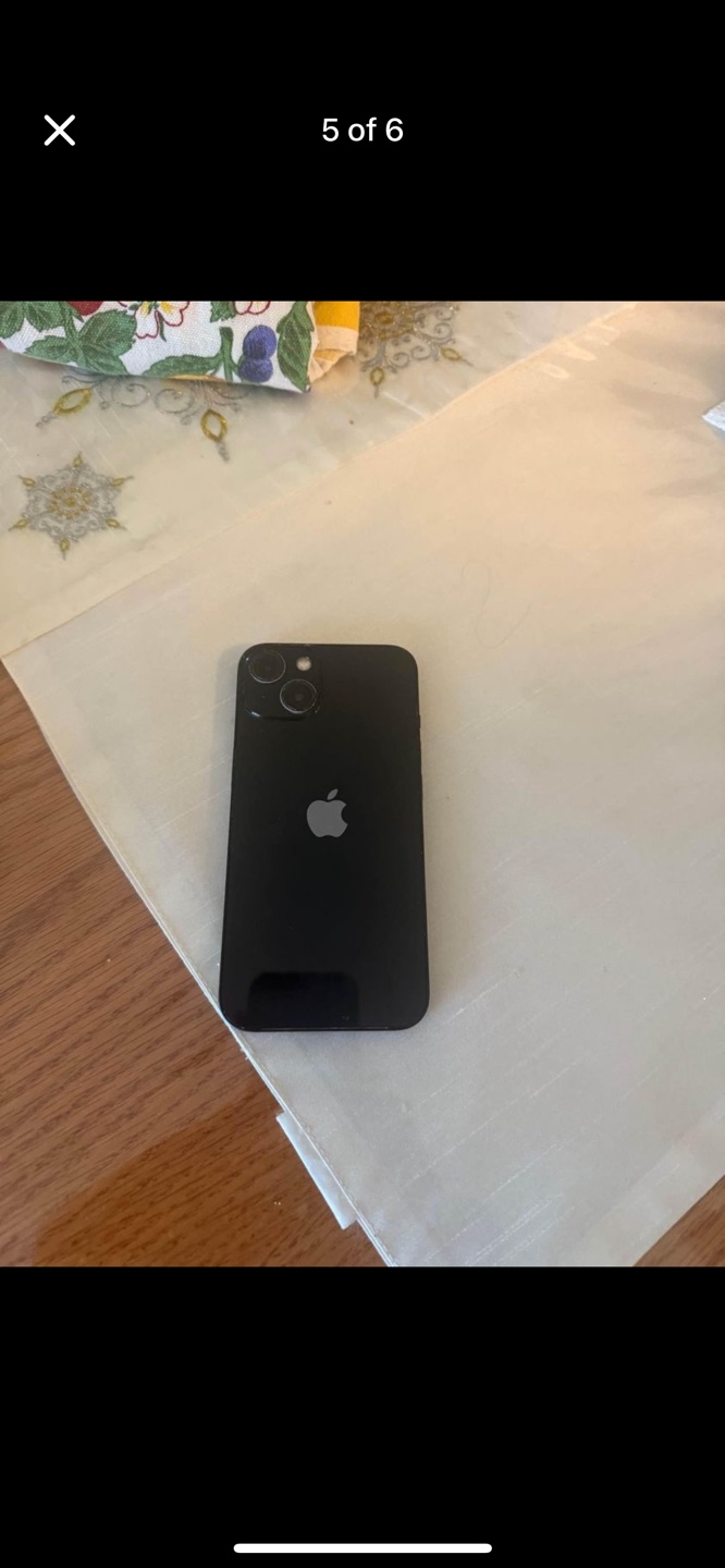 iPhone 13 - photo 2
