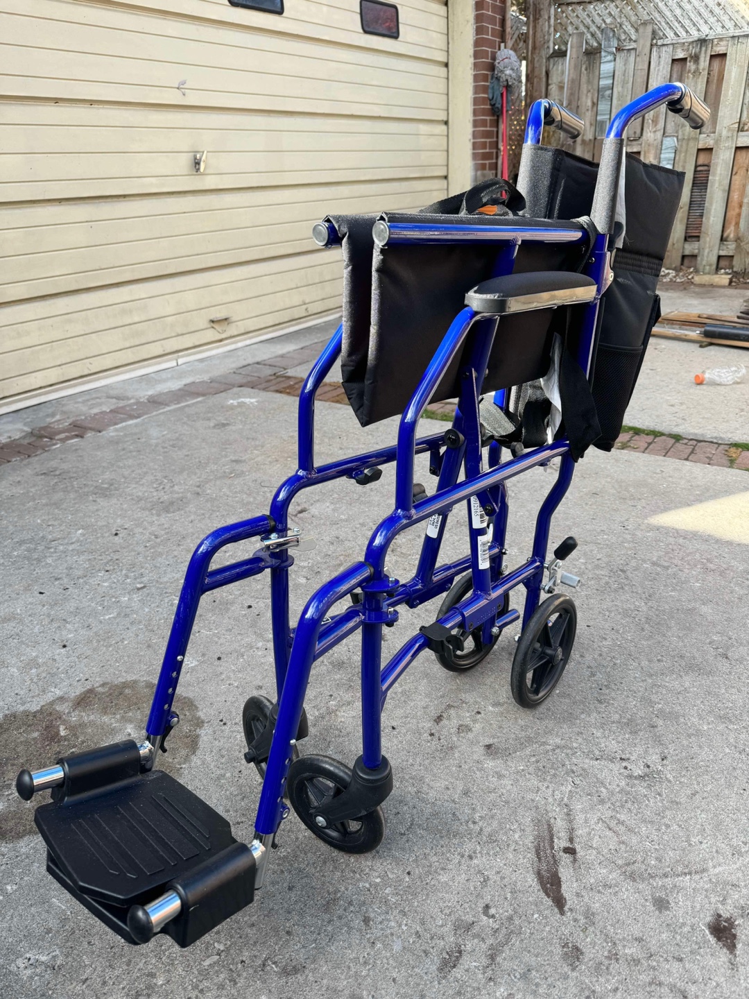 Medline light and easy transport wheelchair - photo 4