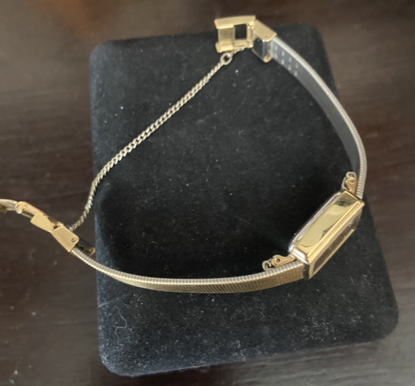 Lorus Gold Tone Watch With small Diamond - photo 3