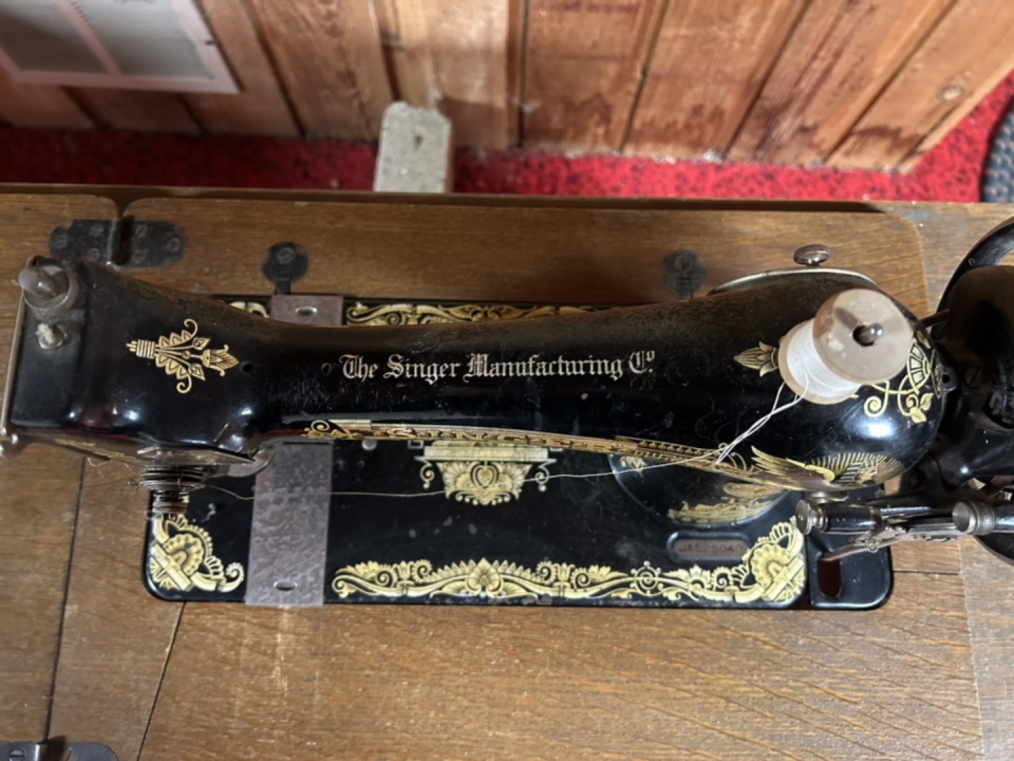 Antique Singer Sewing Machine - photo 2
