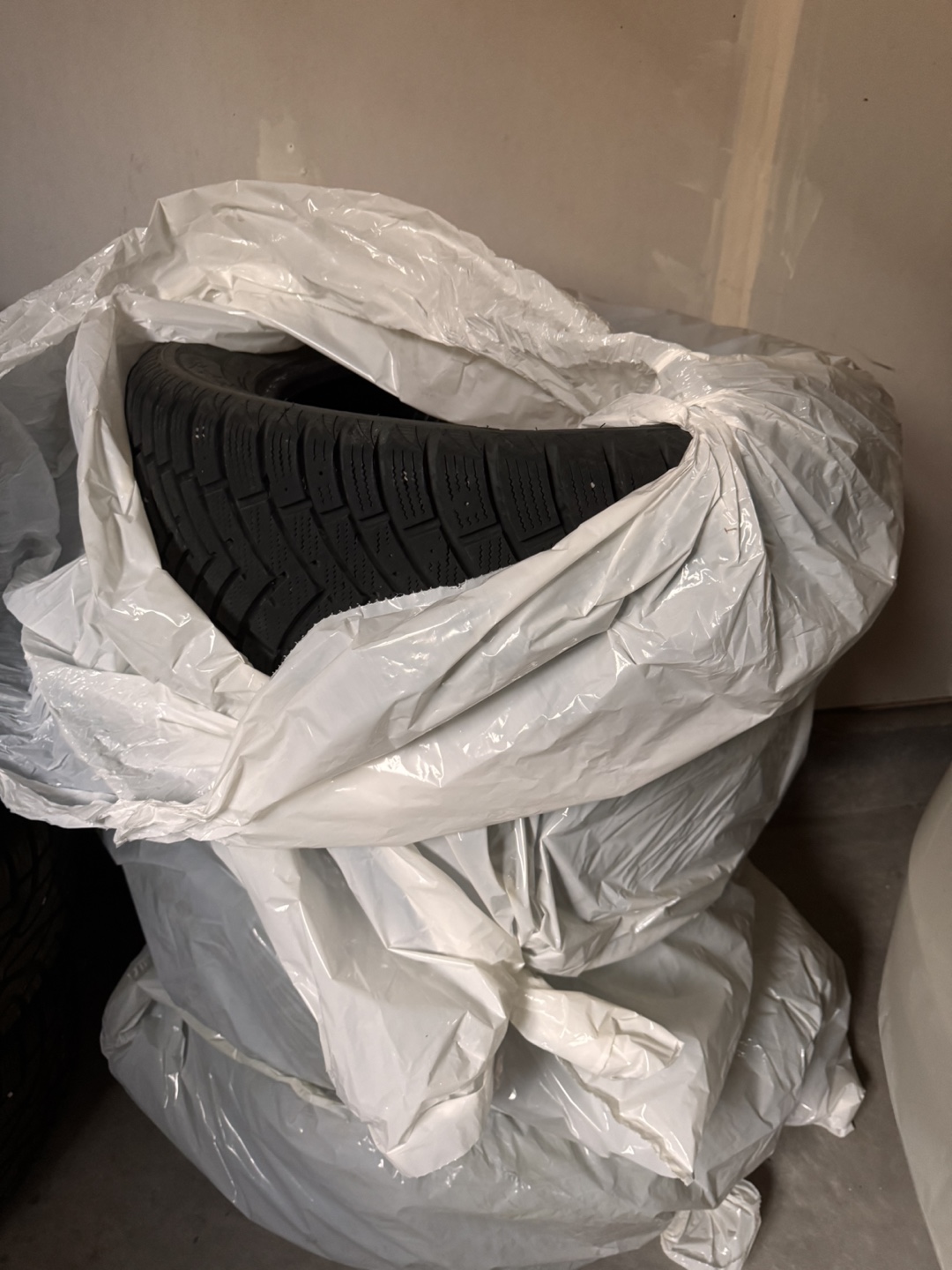 Winter tire 235/60r 17 - photo 4