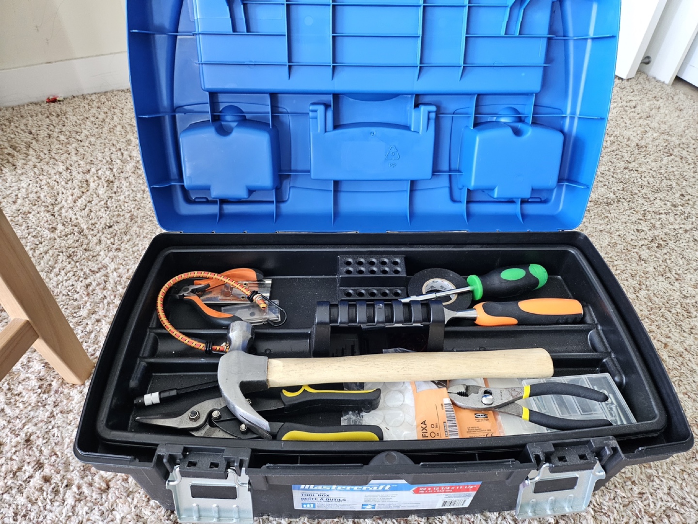 Moving sale ! Mastercraft Tool Box with Tools - photo 2