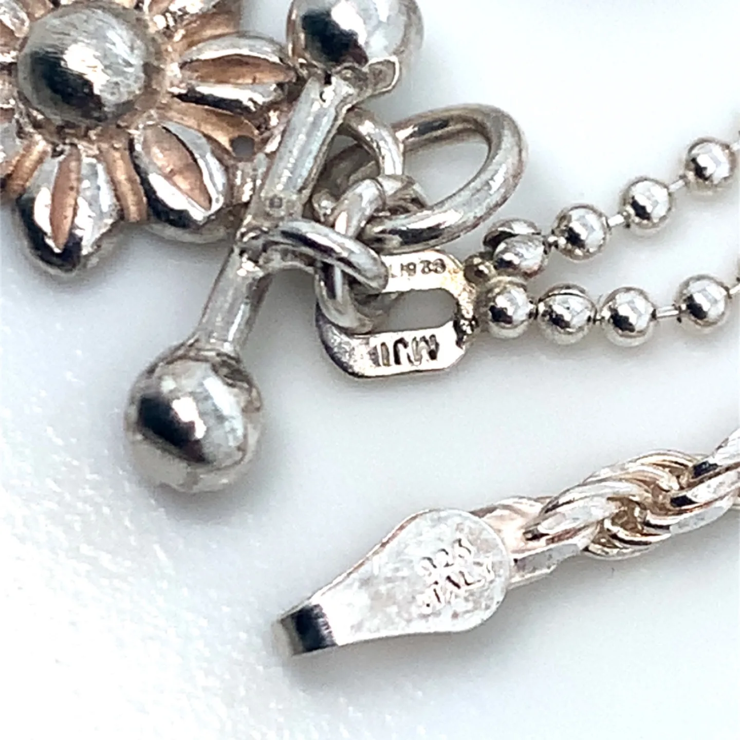 LOT of 4 Sterling Silver Necklace & 3 bracelets image indicator(6)