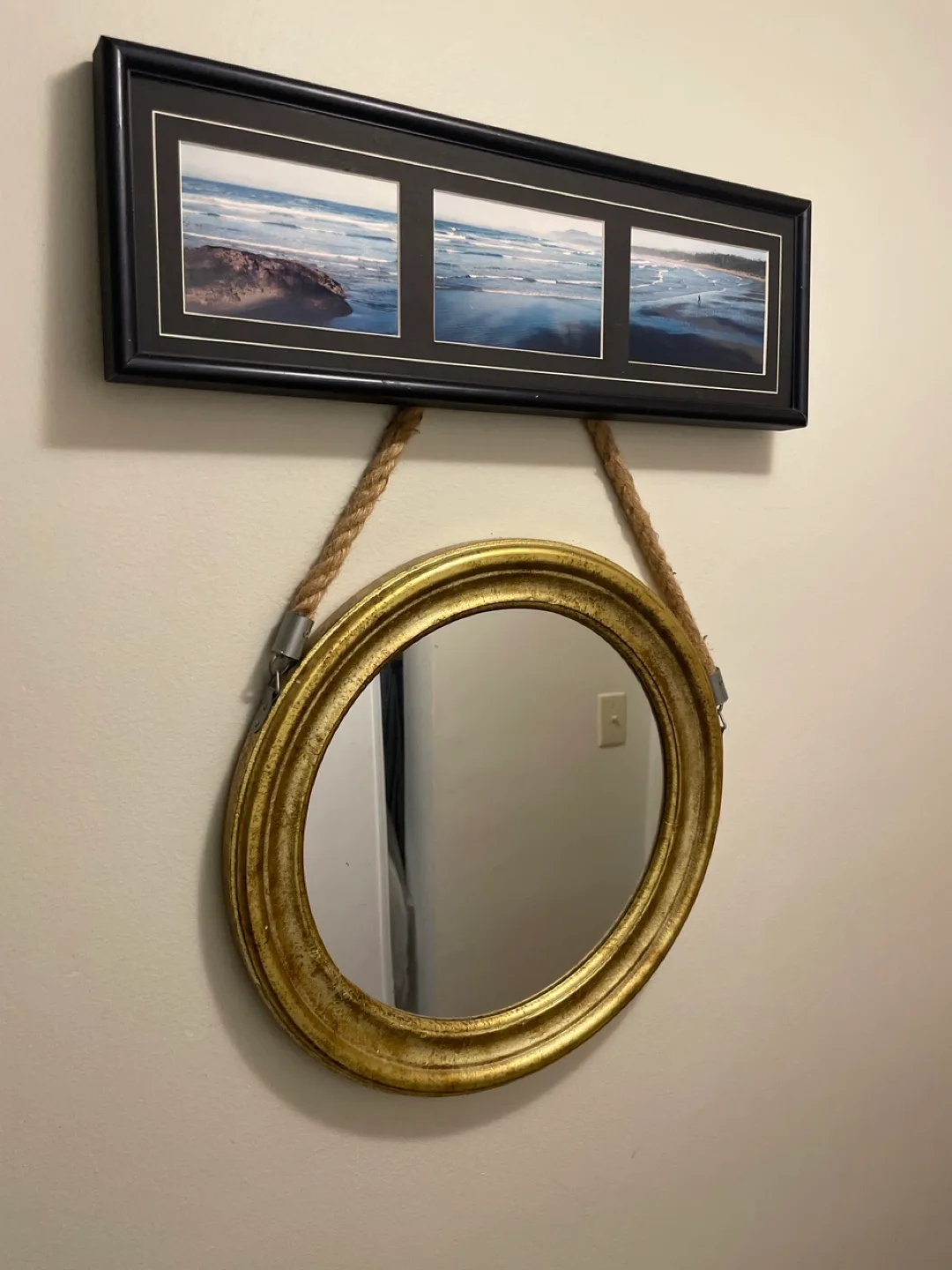 Round Mirror / framed wall picture image indicator(2)
