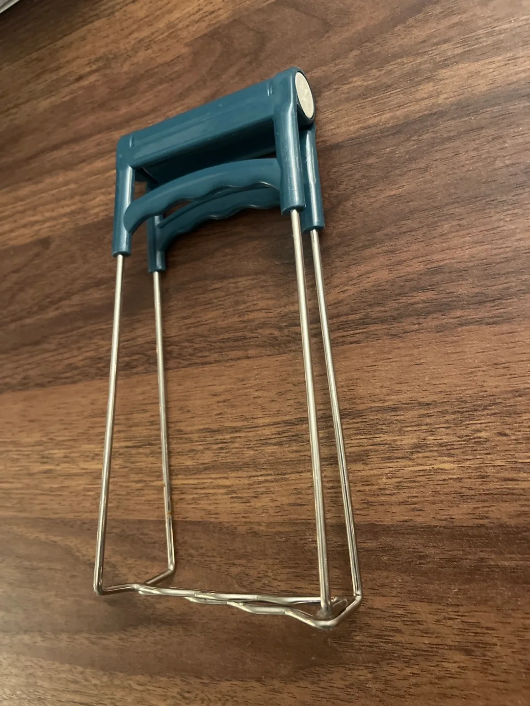 Bowl Gripper / Hot Dish Lifter / Hot Dish Tongs thumbnail