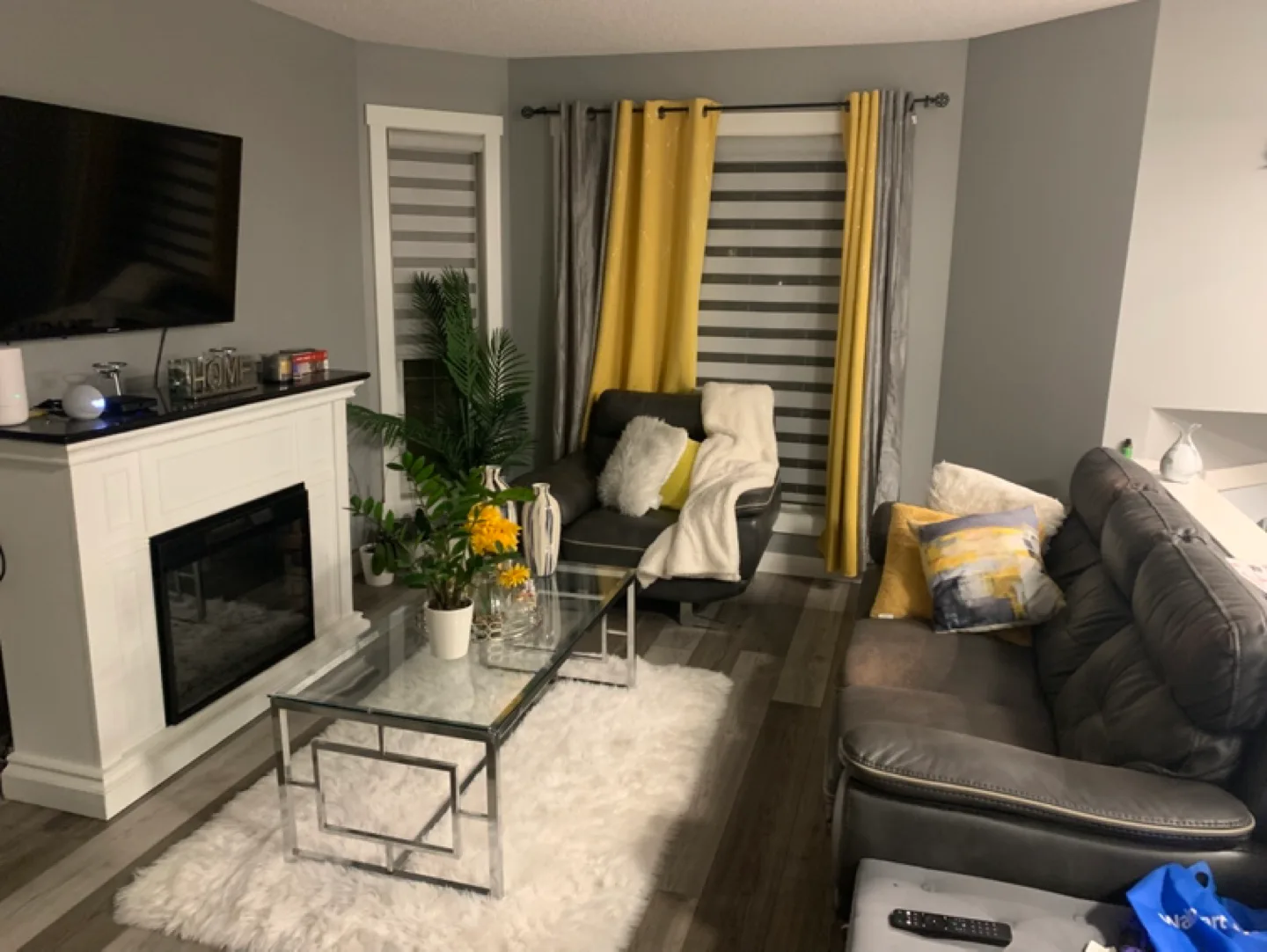 Triple Leather Sofa set image indicator(5)