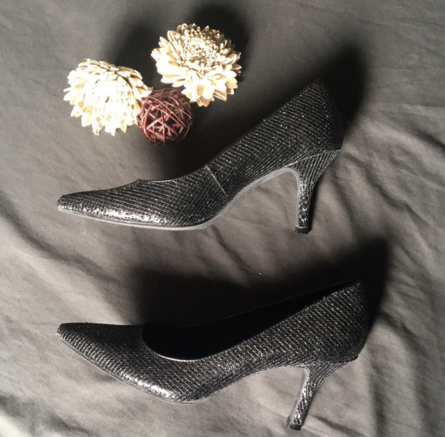 Fioni Women's Black Glitter Heels - photo 2