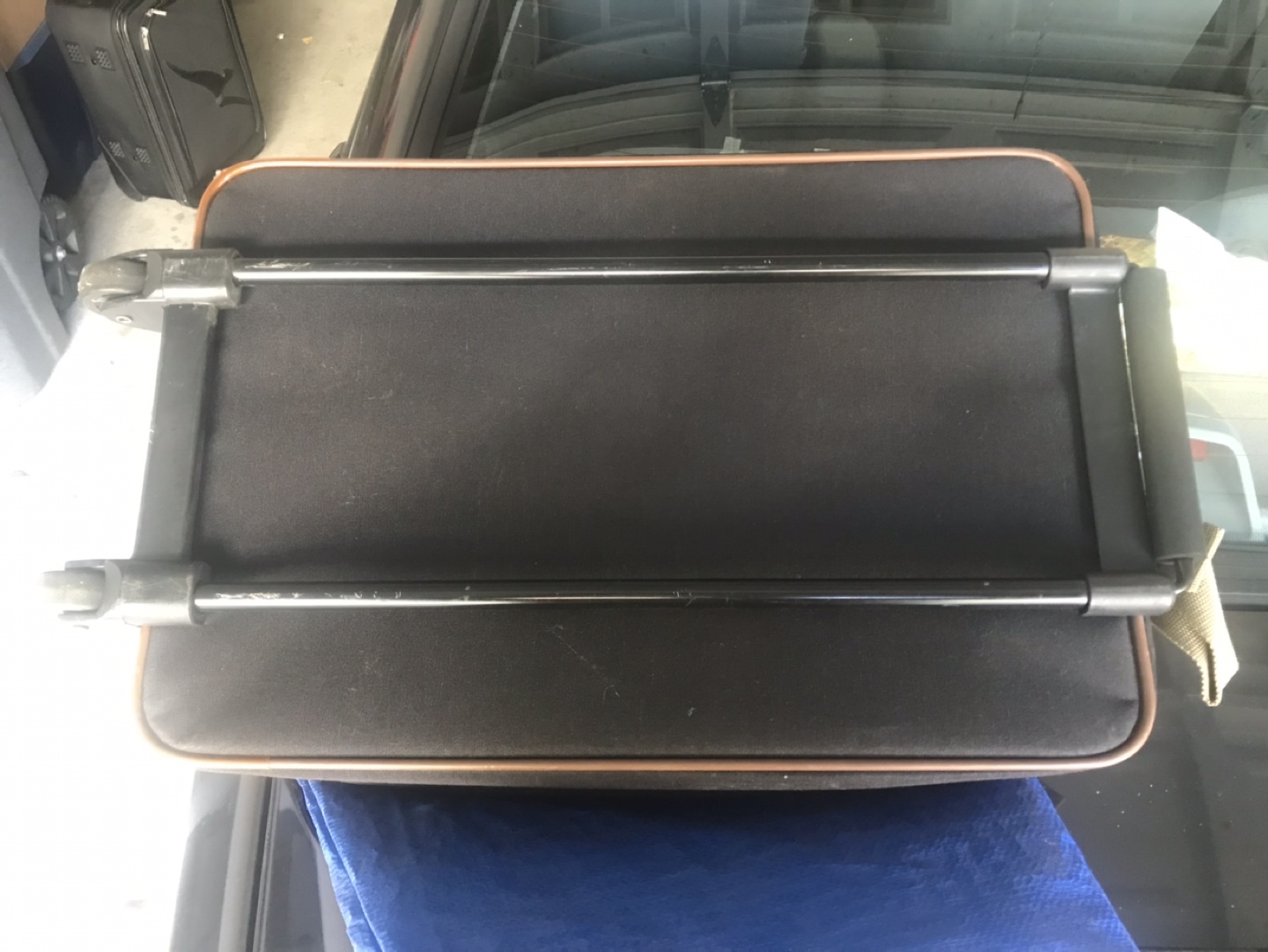 Brown Carry-on Suitcase medium size 24 x 14” - photo 4